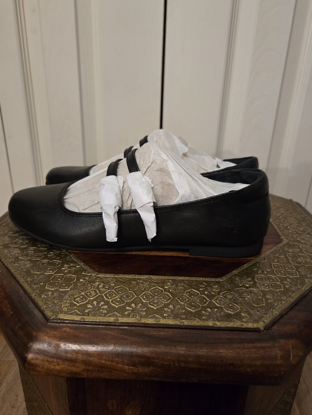 Frye MaryJane Flats Size 9 - Picture 5 of 9